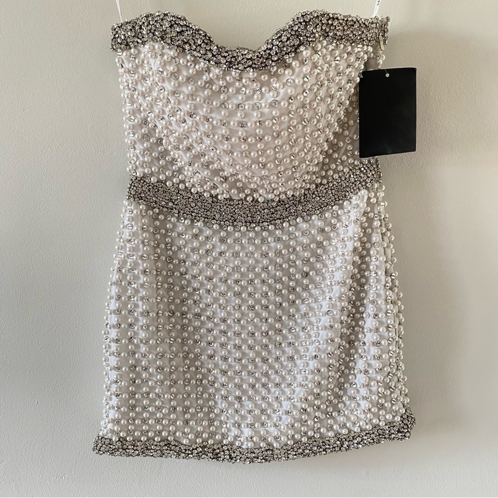 NWT Retrofête Heather Pearl Mini Dress in White/Silver Size XS - Picture 4 of 9